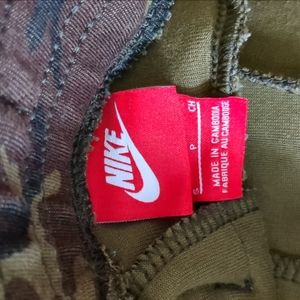 Nike tapered camo sweat joggers